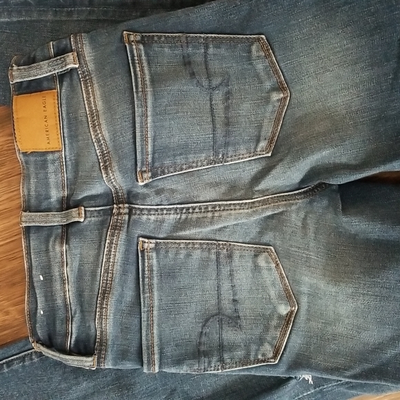 American Eagle Size 00 Short Destructed Ripped Denim Jeans High Rise - Picture 2 of 2
